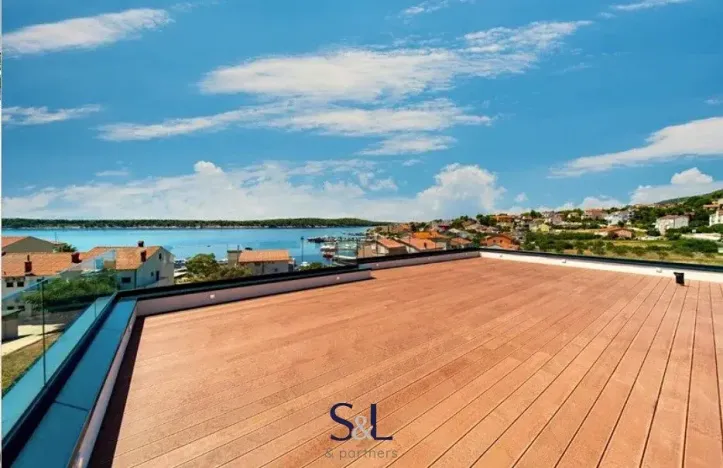 Prodej bytu 3+kk, Barbat na Rabu, Chorvatsko, 107 m2