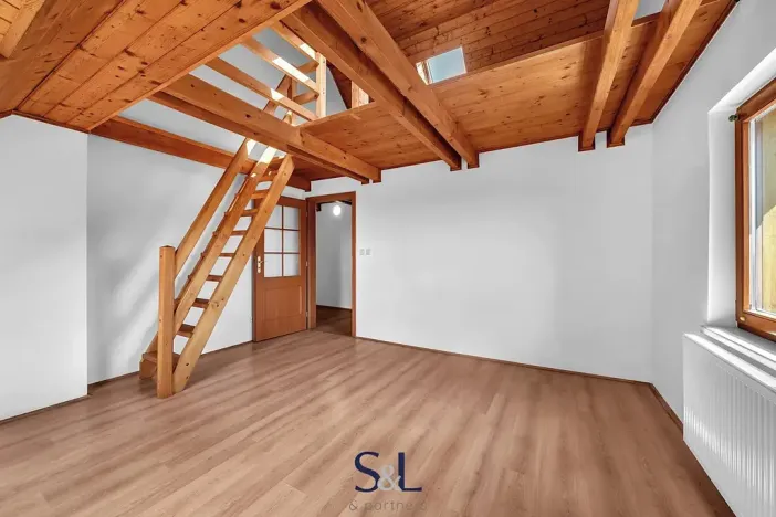 Prodej rodinného domu, Horní Planá, 200 m2