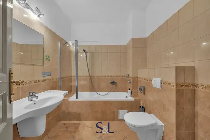Prodej ubytování, Karlovy Vary, Tržiště, 819 m2