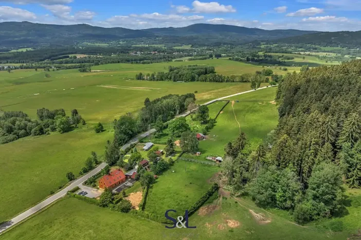 Prodej zemědělské usedlosti, Horní Planá, 200 m2