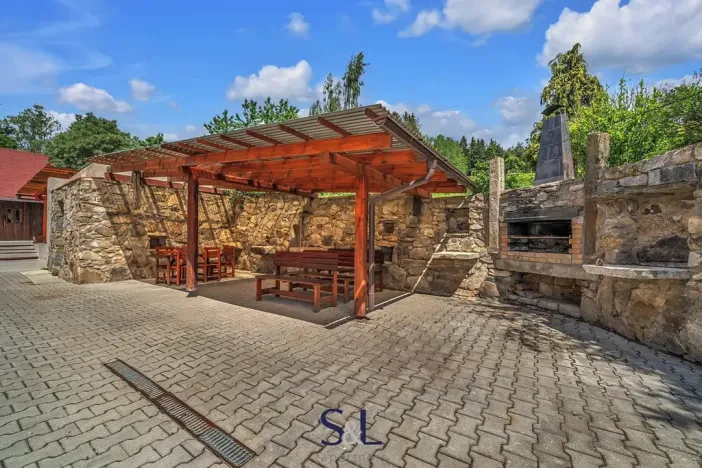 Prodej zemědělské usedlosti, Horní Planá, 200 m2