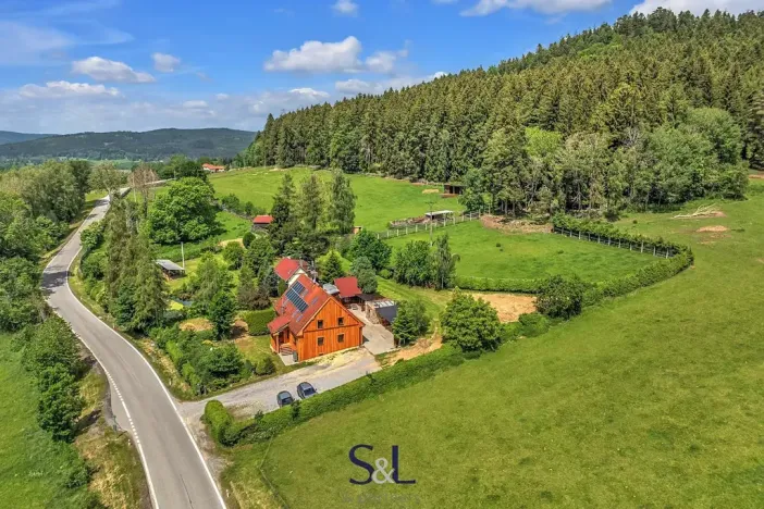 Prodej zemědělské usedlosti, Horní Planá, 200 m2