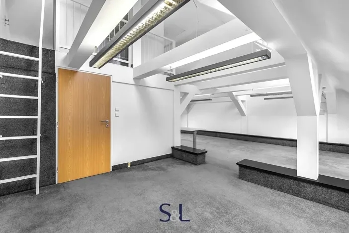 Pronájem kanceláře, Česká Lípa, Moskevská, 332 m2