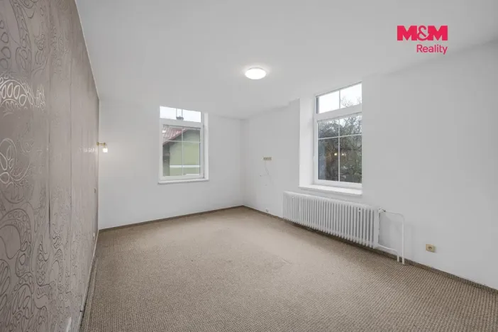 Prodej bytu 3+1, Jaroměř - Pražské Předměstí, Husova, 120 m2