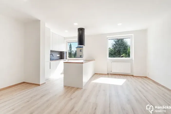 Pronájem bytu 3+kk, Olomouc, Valdenská, 84 m2