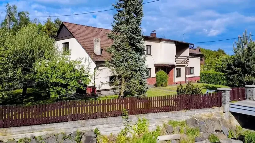 Prodej rodinného domu, Bílovec, 385 m2