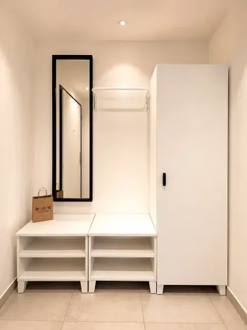 Pronájem bytu 1+kk, Praha - Strašnice, Michelangelova, 37 m2