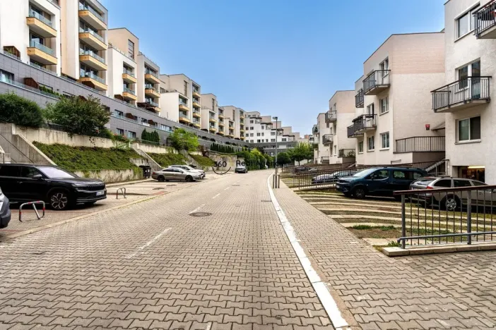 Pronájem bytu 3+kk, Praha - Hlubočepy, Geologická, 57 m2