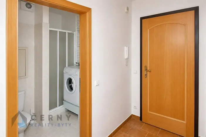 Pronájem bytu 1+kk, Liberec, Boženy Němcové, 28 m2