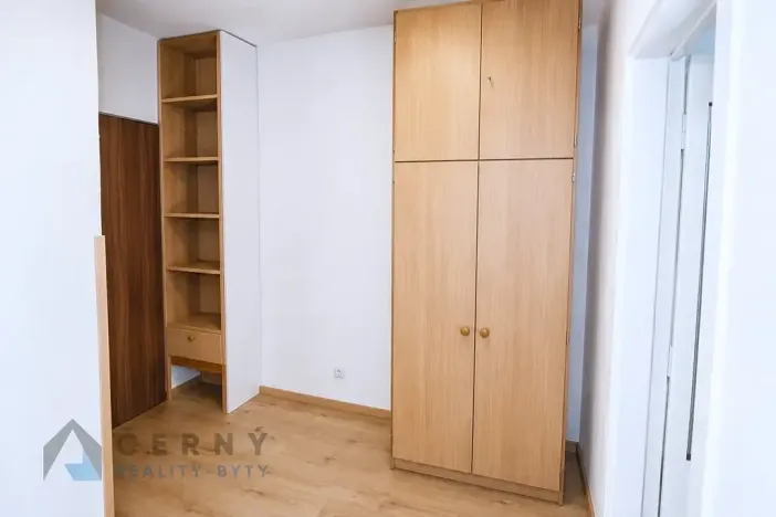 Pronájem bytu 1+1, Liberec, Bezová, 42 m2
