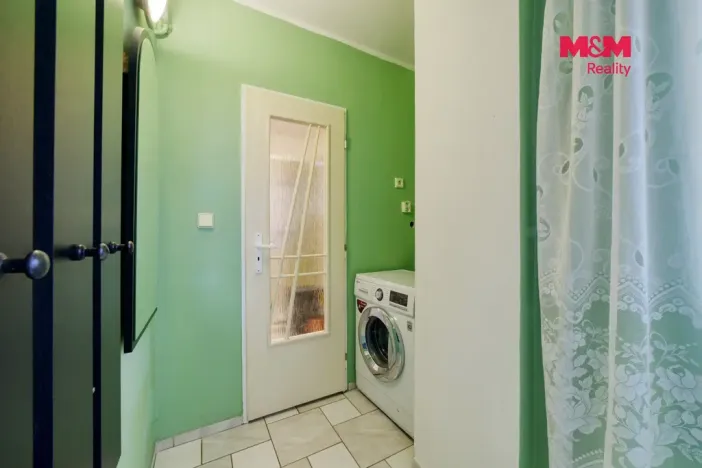 Pronájem bytu 1+kk, Cheb, Růžová, 27 m2