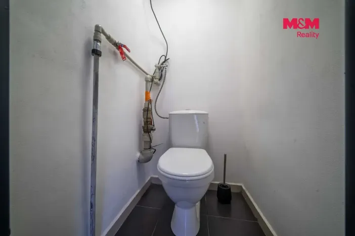 Pronájem výrobních prostor, Dubno, 150 m2