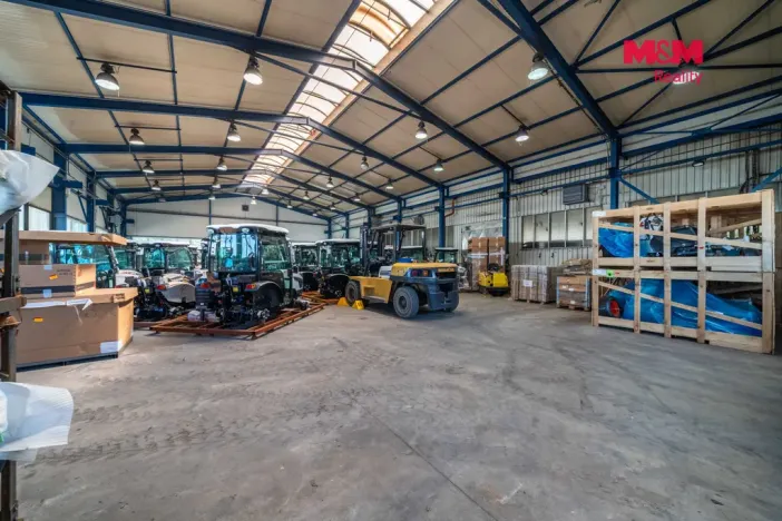 Pronájem výrobních prostor, Dubno, 594 m2