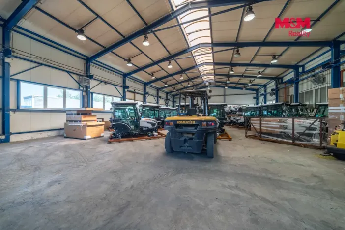 Pronájem výrobních prostor, Dubno, 594 m2