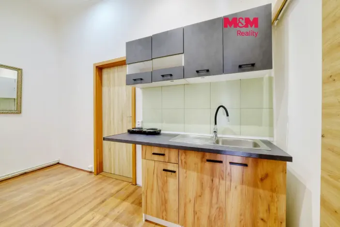 Pronájem bytu 1+kk, Františkovy Lázně, Anglická, 30 m2