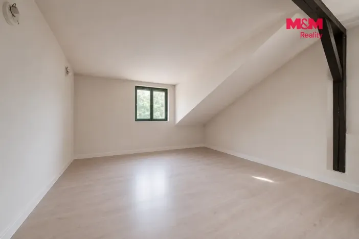 Prodej bytu 3+kk, Cheb, Břehnická, 78 m2