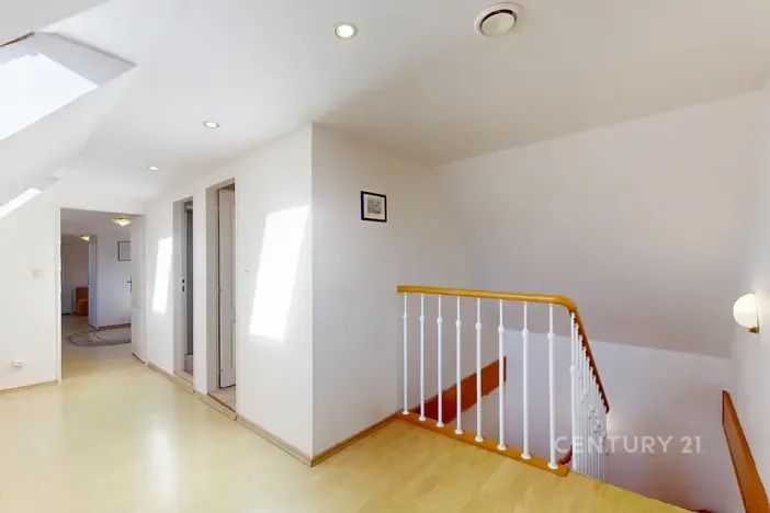 Prodej rodinného domu, Loket, 261 m2