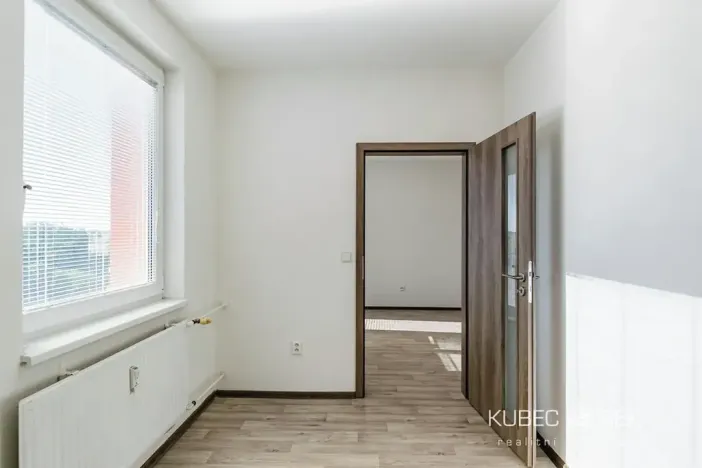 Pronájem bytu 4+1, Jindřichův Hradec, Kosmonautů, 83 m2