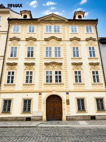 Pronájem kanceláře, Praha - Malá Strana, Karmelitská, 62 m2