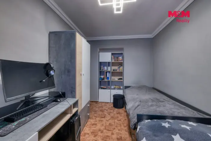 Prodej bytu 2+1, Ostrov, Jáchymovská, 56 m2
