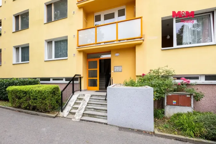 Prodej bytu 2+1, Lázně Bohdaneč, Na Lužci, 60 m2