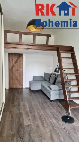 Pronájem bytu 1+1, Praha - Nusle, Nuselská, 42 m2