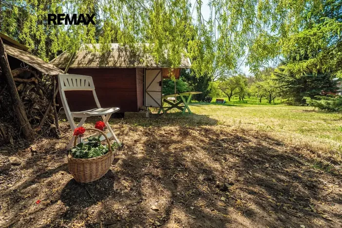 Prodej komerčního pozemku, Týnec nad Labem, Bambousek, 7711 m2