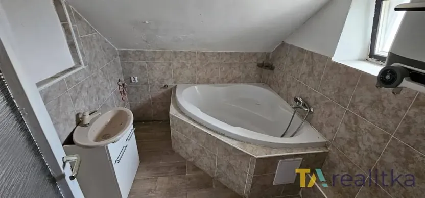 Prodej vícegeneračního domu, Zahořany, 200 m2