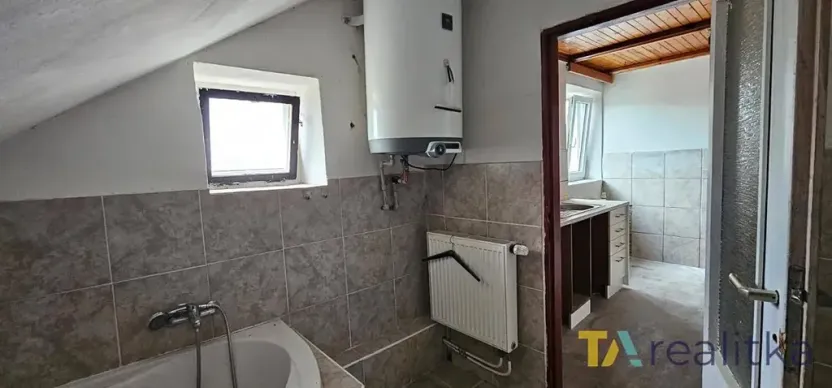 Prodej vícegeneračního domu, Zahořany, 200 m2
