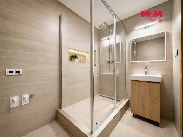 Pronájem bytu 3+1, Ostrava - Poruba, Francouzská, 72 m2