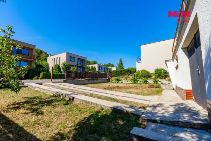 Prodej rodinného domu, Chvaletice, Budovatelů, 180 m2