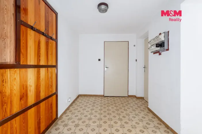Prodej rodinného domu, Chvaletice, Budovatelů, 180 m2