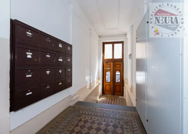 Prodej bytu 1+1, Praha - Smíchov, U Paliárky, 43 m2