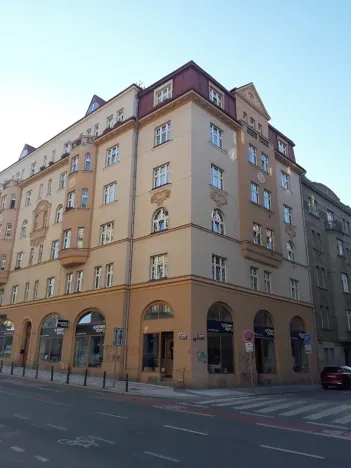 Prodej bytu 2+1, Praha - Bubeneč, Veletržní, 93 m2