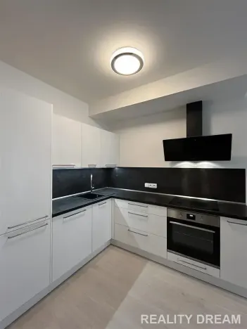 Pronájem bytu 2+kk, Praha - Stodůlky, Ferrariho, 60 m2