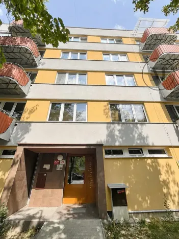 Pronájem bytu 2+kk, České Budějovice, O. Nedbala, 34 m2