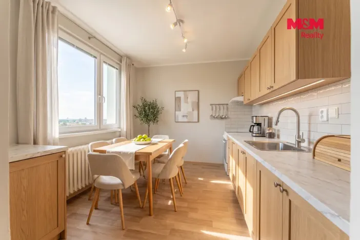 Prodej bytu 2+1, Poděbrady - Poděbrady III, Hakenova, 63 m2