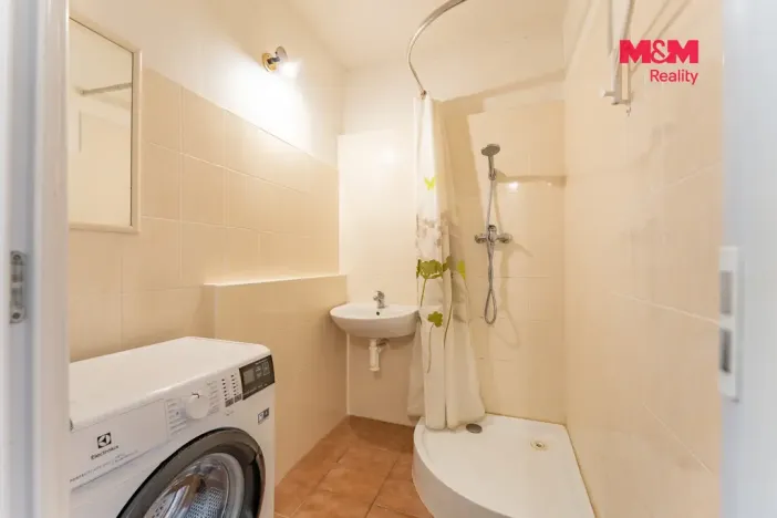 Prodej bytu 2+1, Poděbrady - Poděbrady III, Hakenova, 63 m2