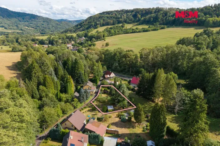 Prodej pozemku pro bydlení, Krásný Les - Damice, 897 m2