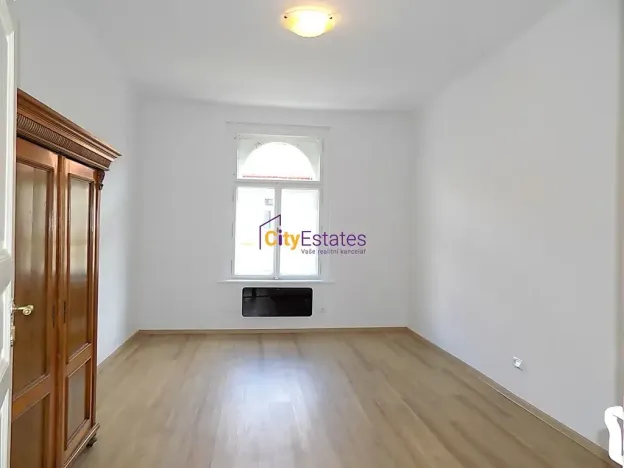 Pronájem bytu 1+1, Praha - Žižkov, Vlkova, 35 m2