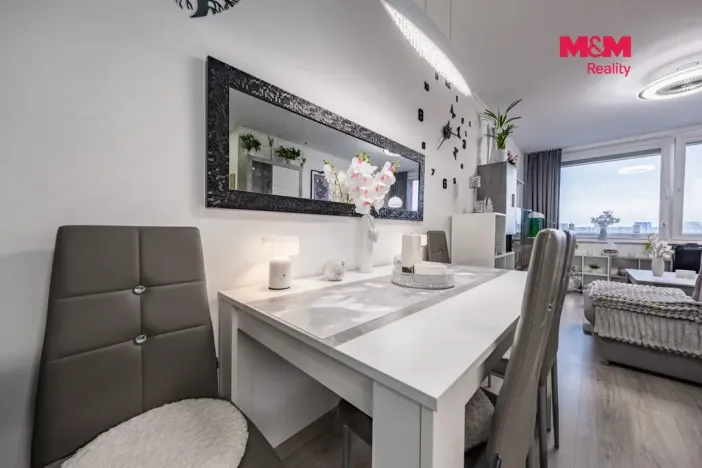 Prodej bytu 2+kk, Praha - Stodůlky, Trávníčkova, 45 m2