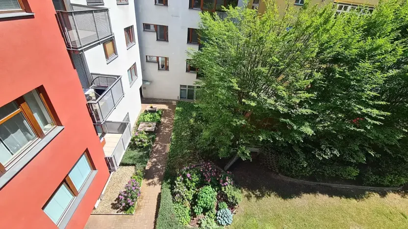 Pronájem bytu 2+kk, Praha - Podolí, Nedvědovo náměstí, 51 m2