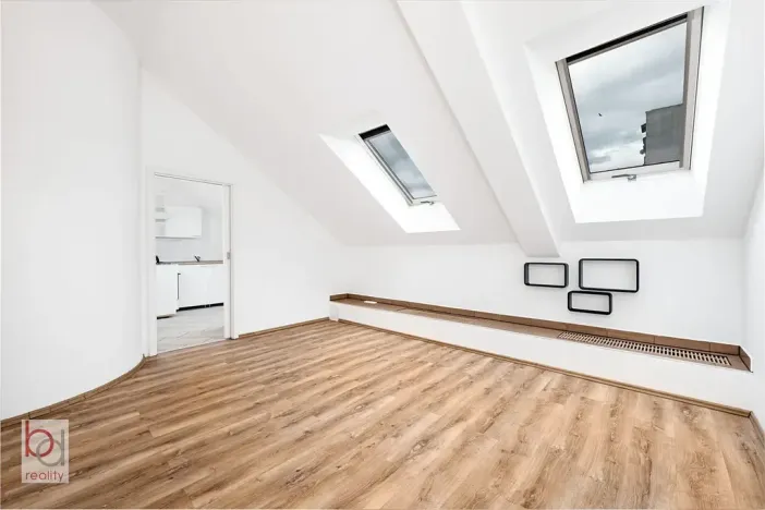 Pronájem bytu 1+kk, České Budějovice, Matice školské, 45 m2