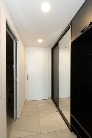 Pronájem bytu 2+kk, Praha, Ocelářská, 55 m2