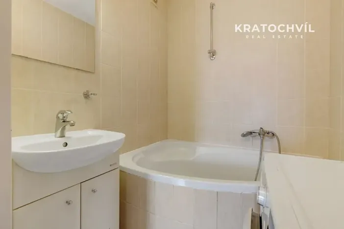 Prodej bytu 3+kk, Kladno, Jerevanská, 68 m2
