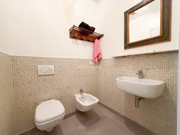 Prodej vily, Viareggio, Itálie, Via Virgilio, 95 m2