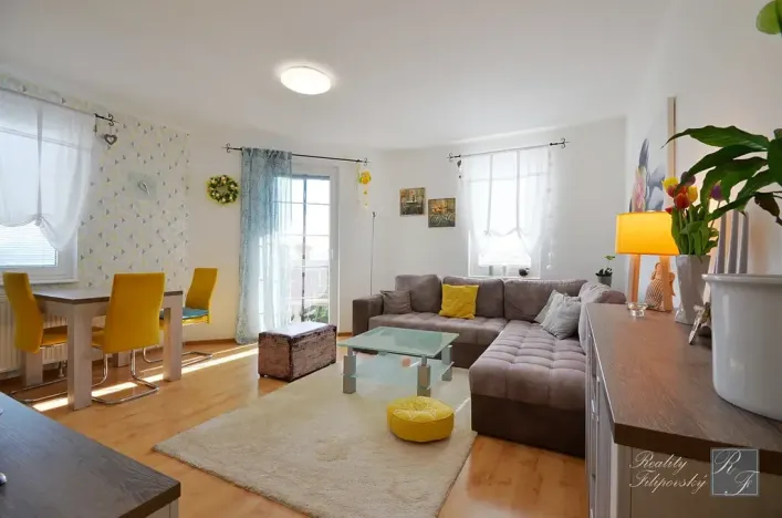 Pronájem bytu 2+1, Chlumec, Stradovská, 65 m2