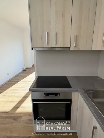 Pronájem bytu 2+kk, Hranice - Hranice I-Město, Pernštejnské náměstí, 53 m2