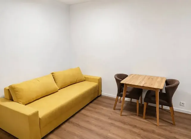 Pronájem bytu 1+1, Praha - Žižkov, V domově, 39 m2