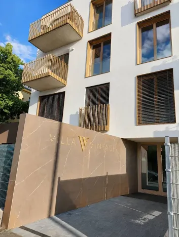 Pronájem bytu 1+1, Praha - Žižkov, V domově, 39 m2